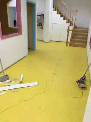 新疆烏魯木齊縣廠房防靜電PVC塑膠地板選購(gòu)與采購(gòu)指南